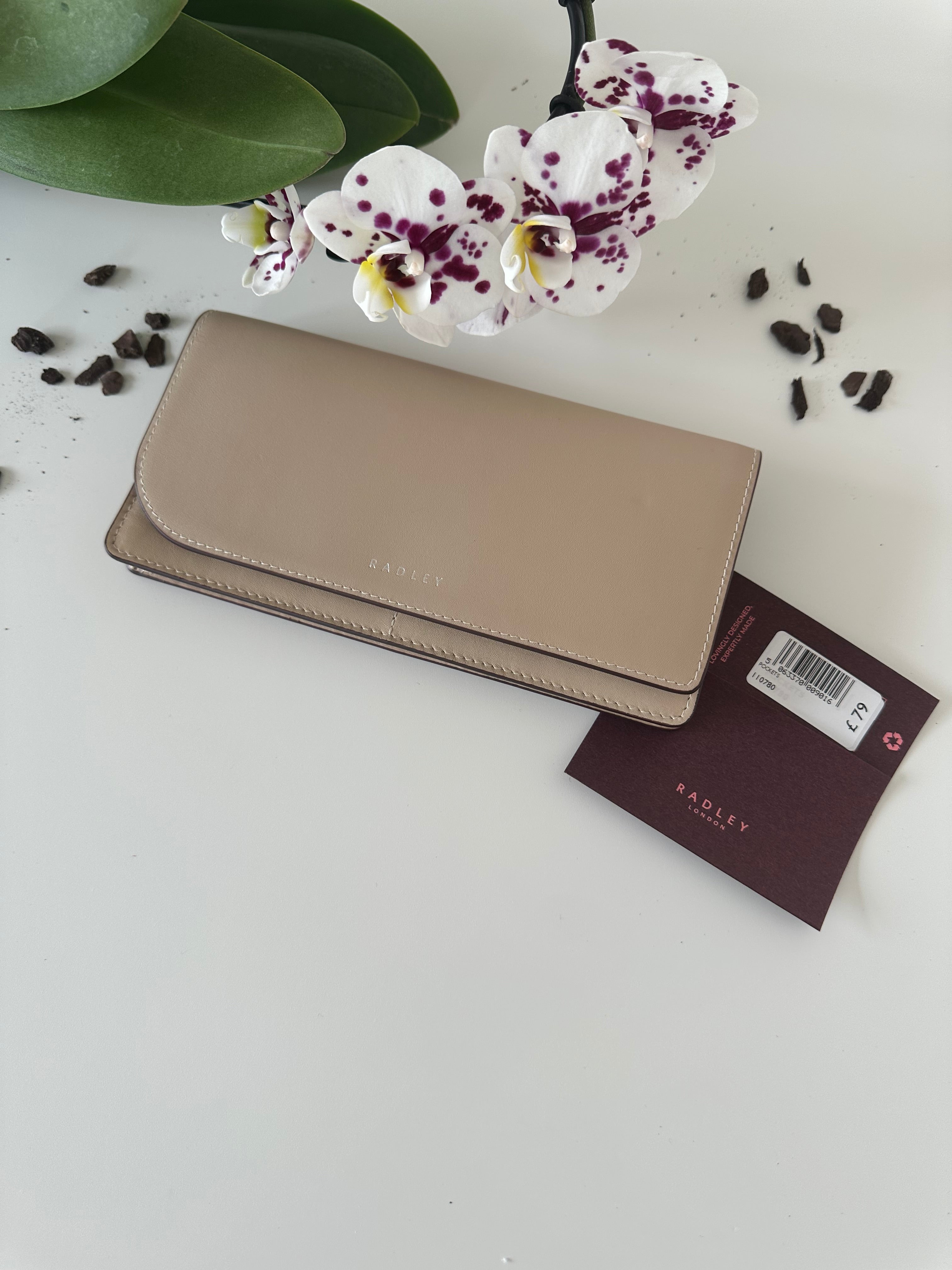Radley Pockets purse Large Cream Leather