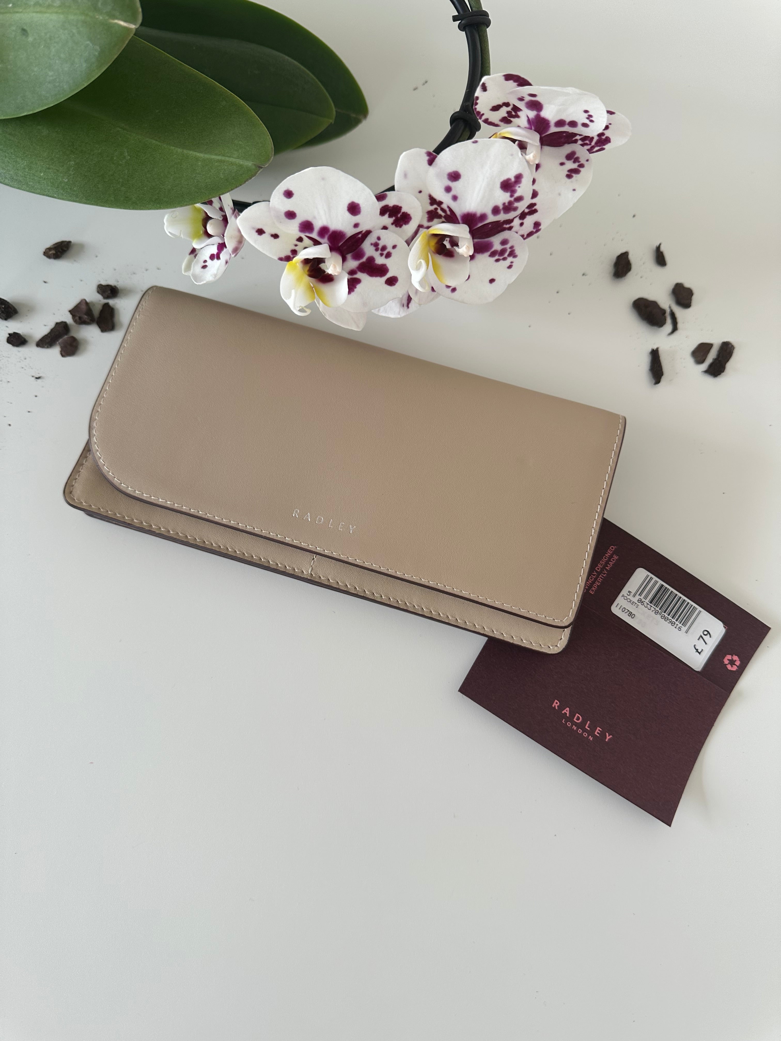 Radley Pockets purse Large Cream Leather