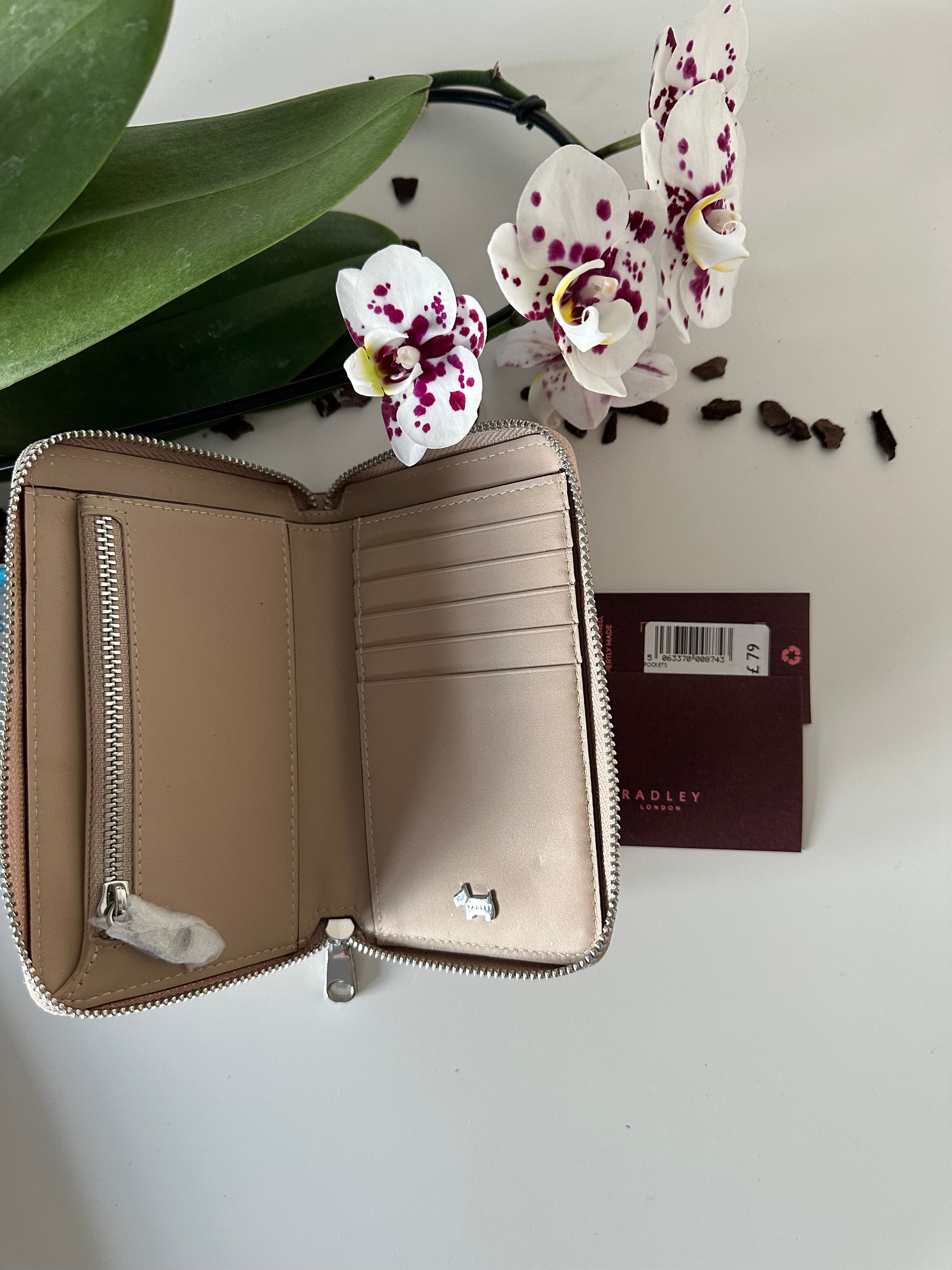 Radley Pockets Medium cream Leather