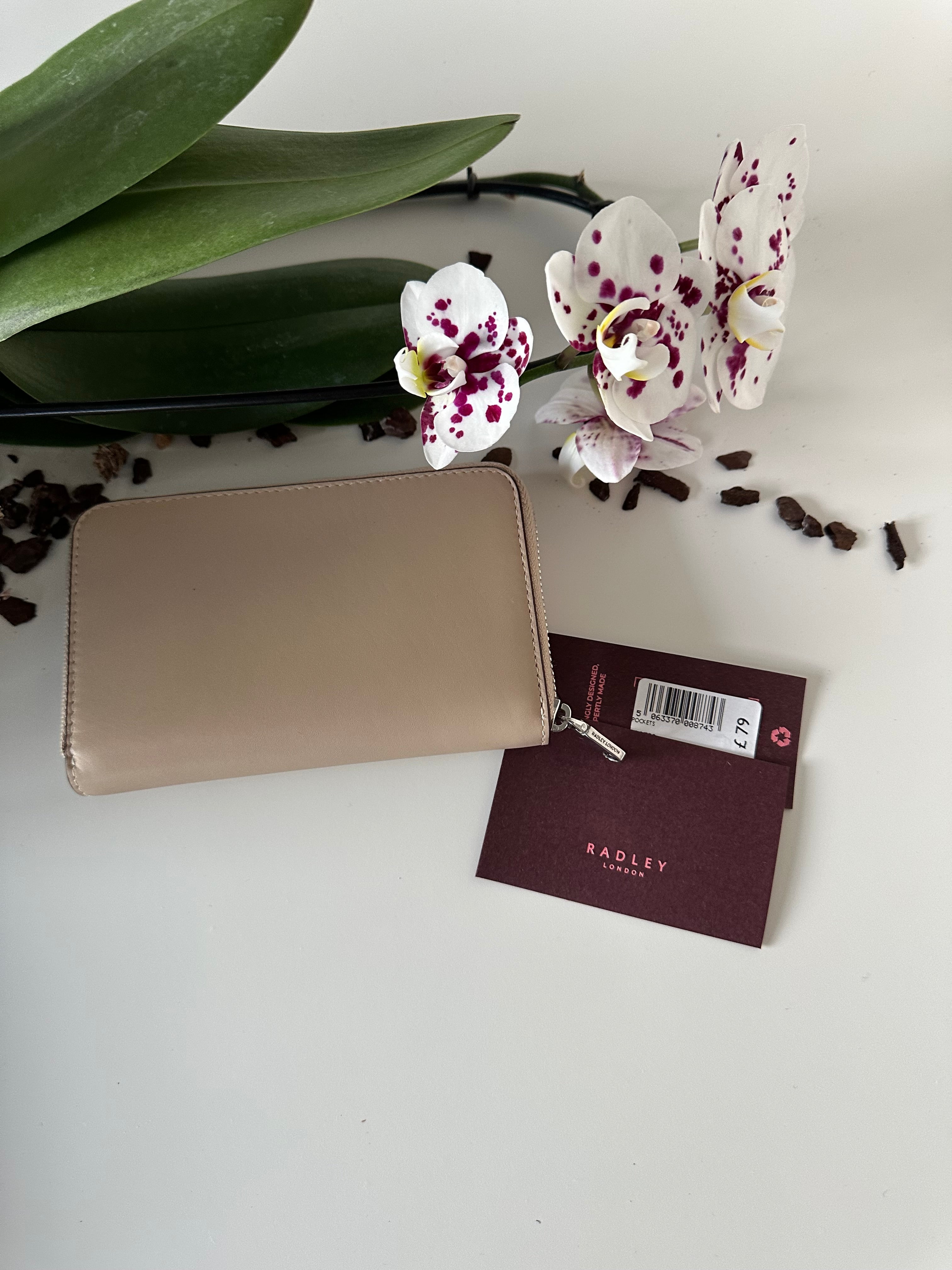 Radley Pockets Medium cream Leather